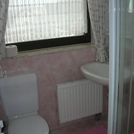 Homestay Gaestehaus Schleich *